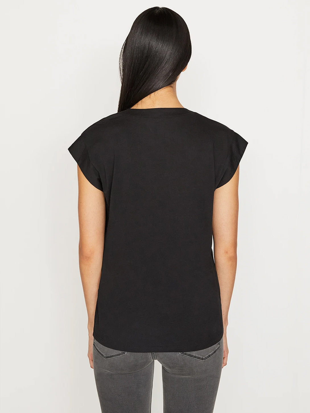 Le Mid Rise V Neck T-Shirt