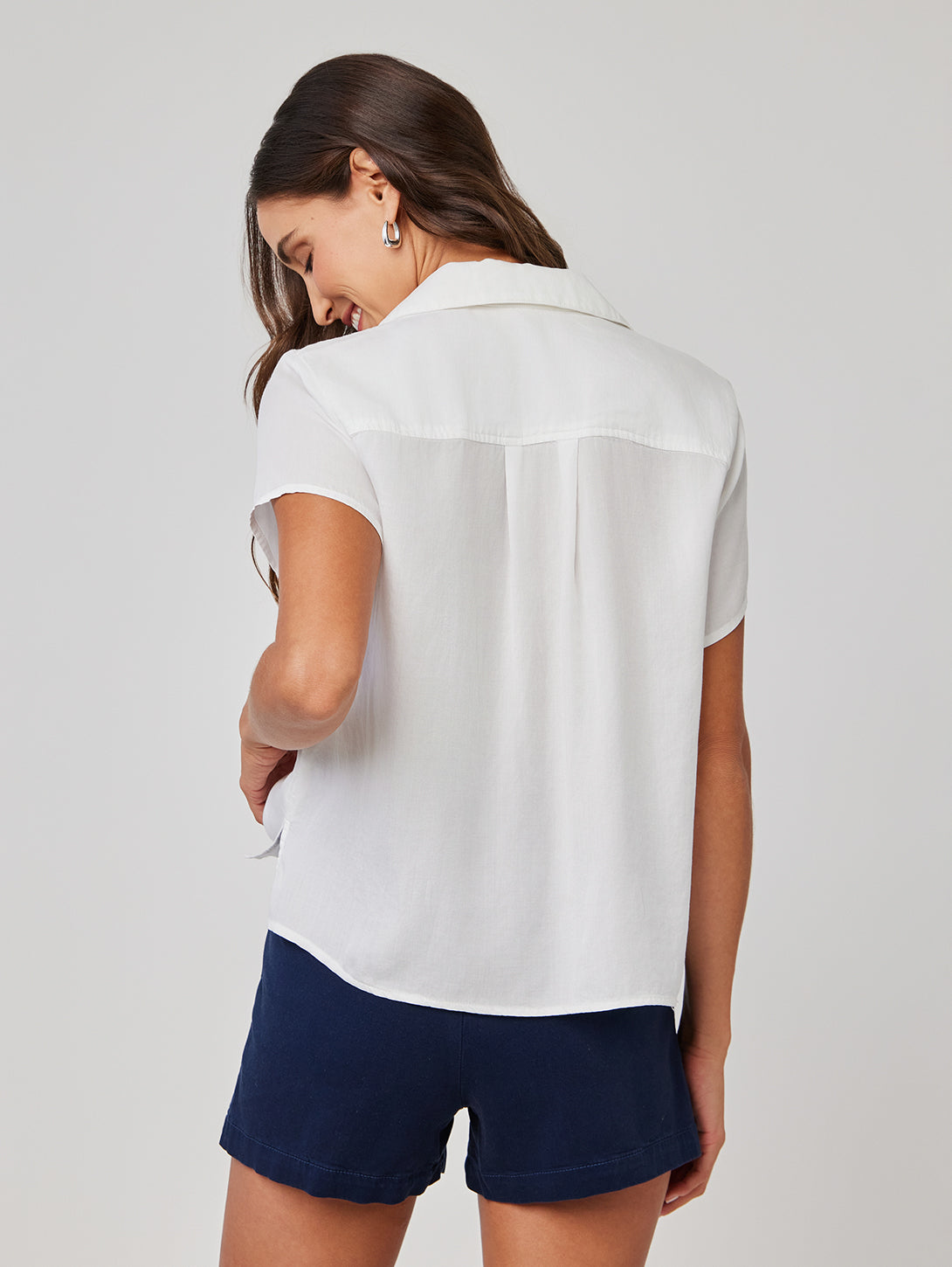 Short Sleeve Pullover Top - White