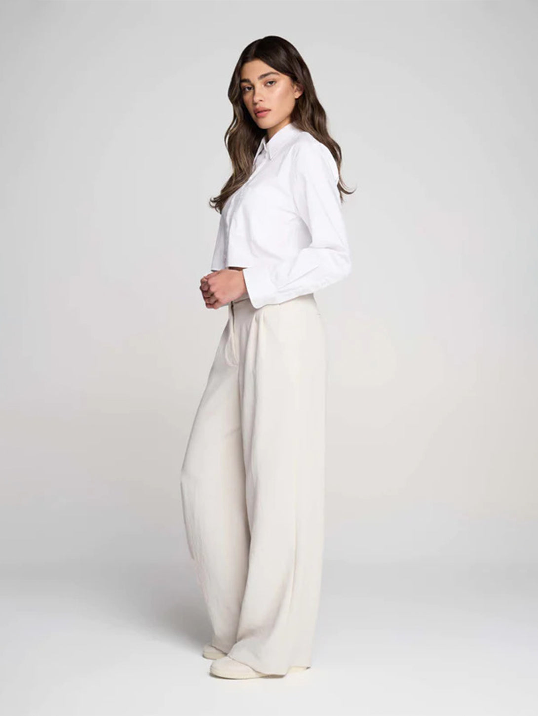 Simply Cropped Shirt - White