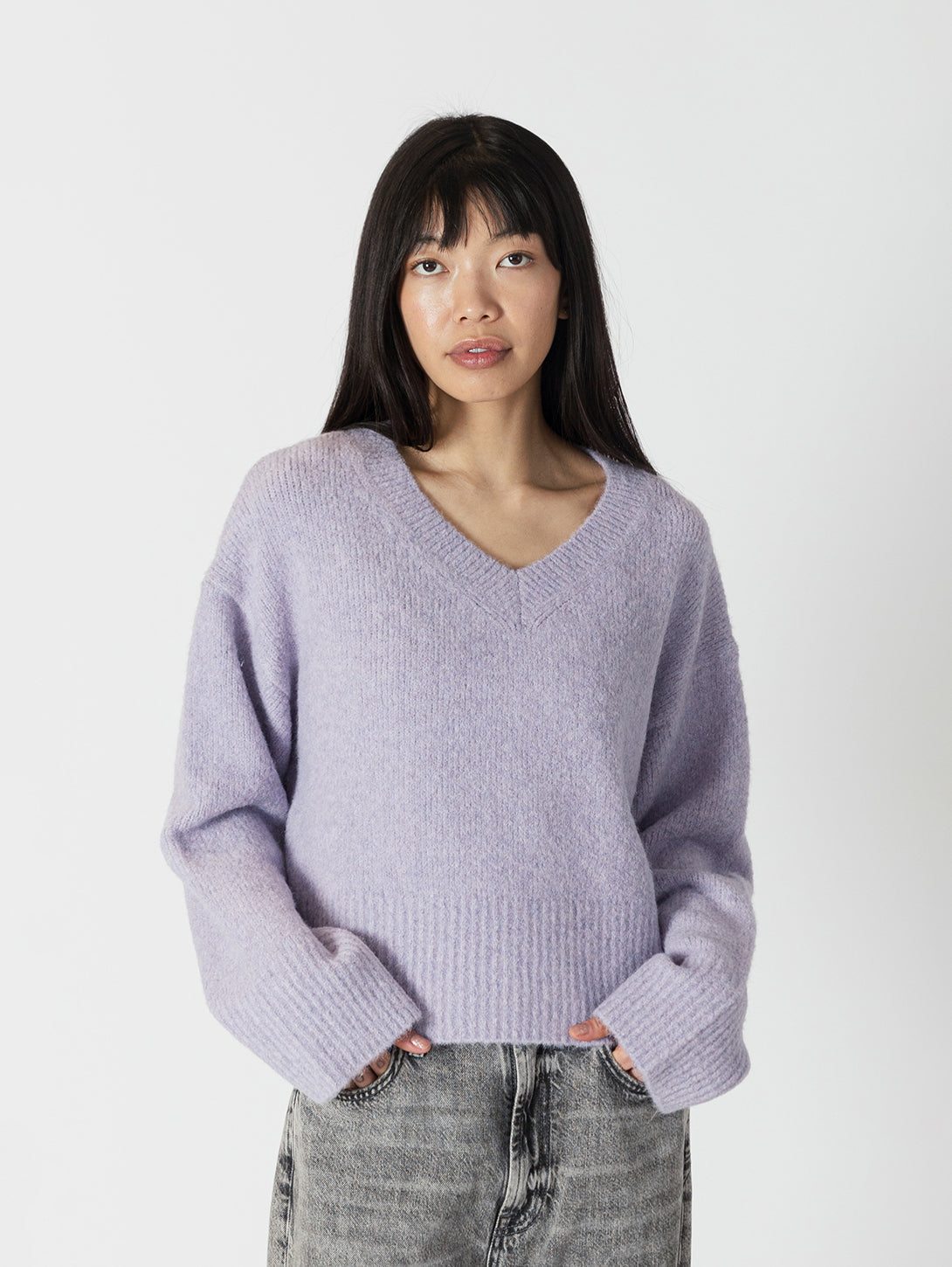 Etta Luxe V-Neck - Lilac