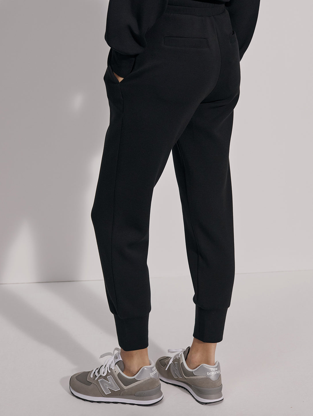 The Slim Cuff Pant 25" - Black