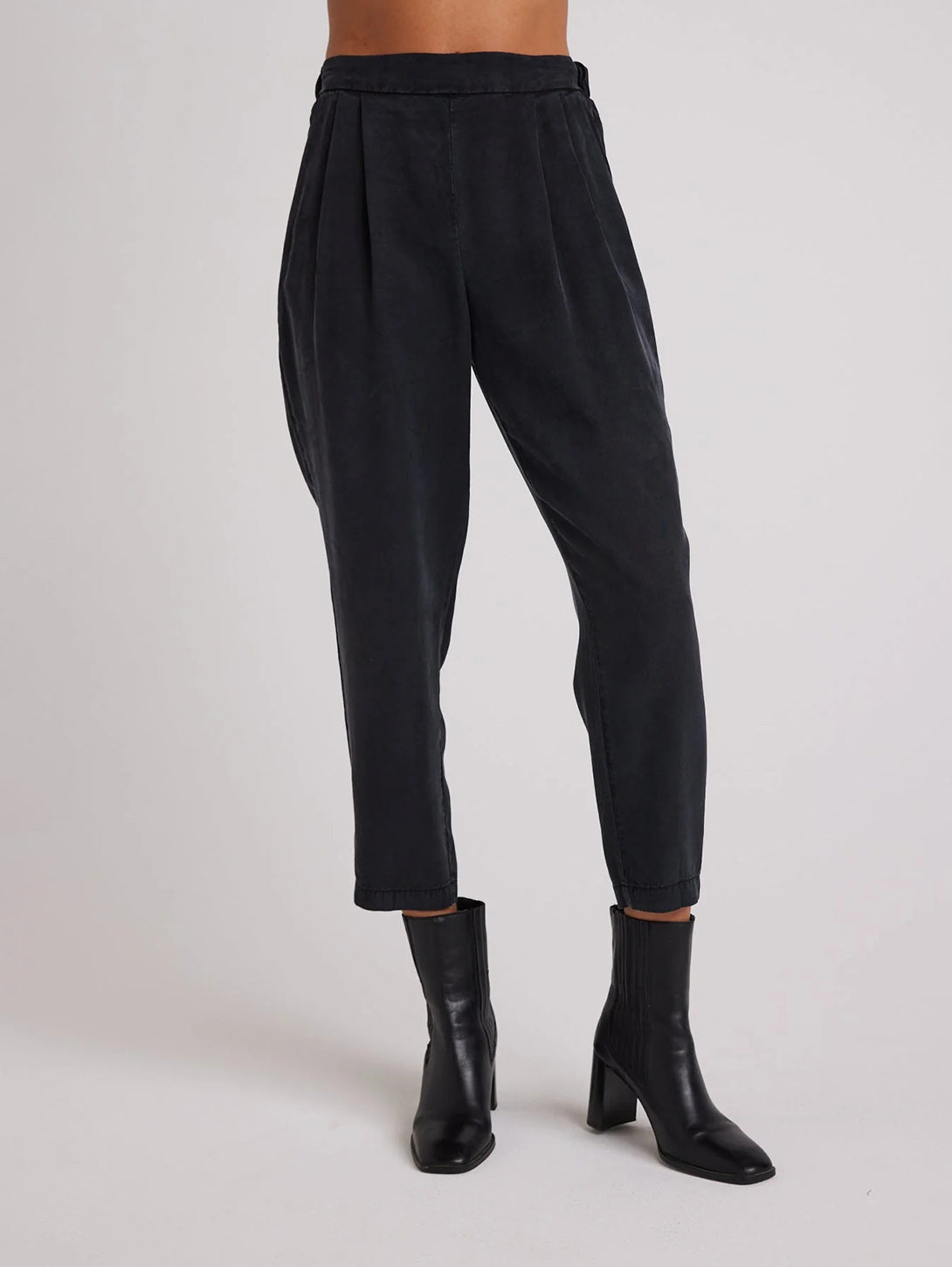 Nico Clean Waist Slouchy Trouser - Black